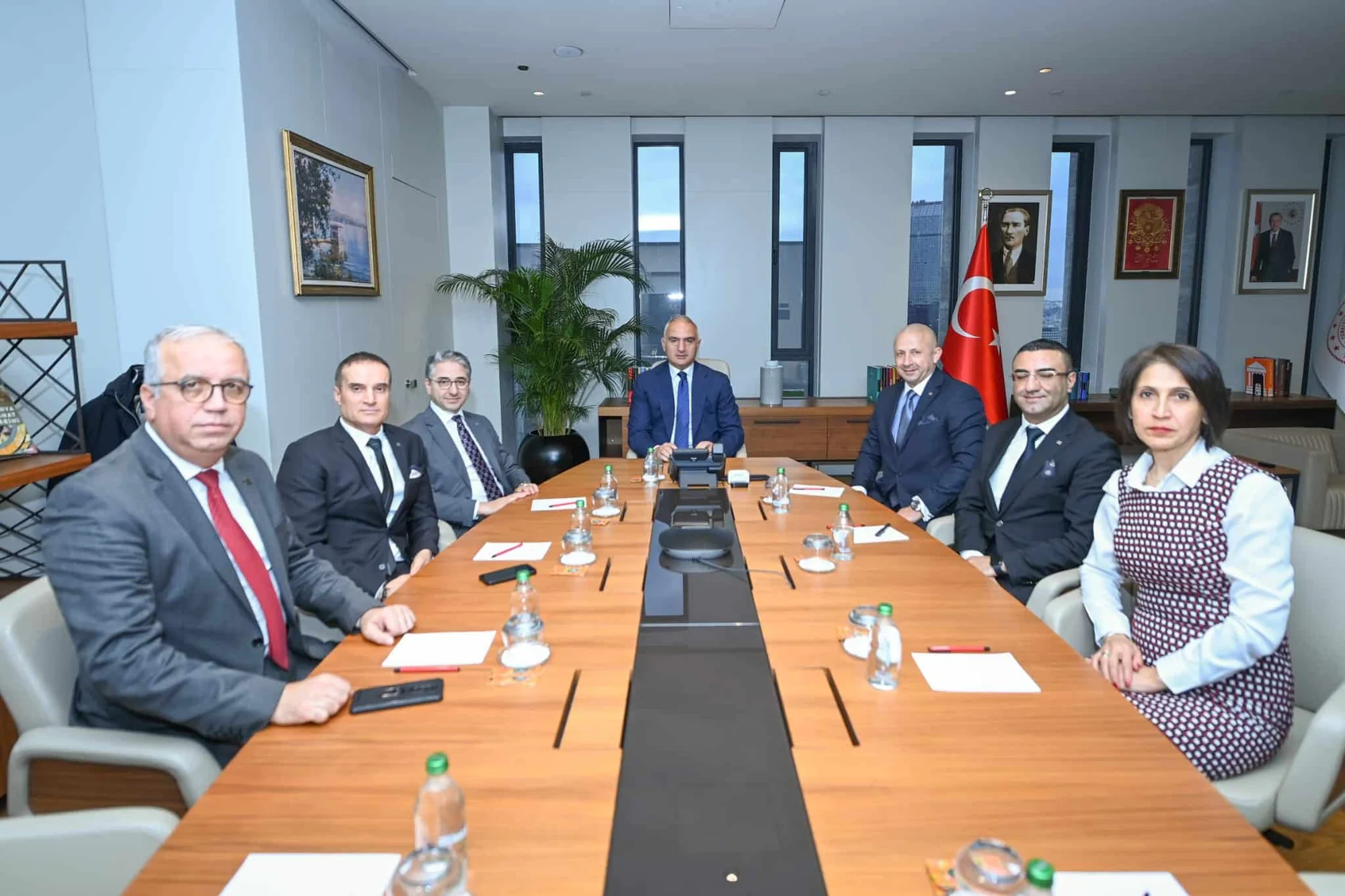 POYD ve Turizm Bakanı Ersoy, turizmin sorunlarını konuştu