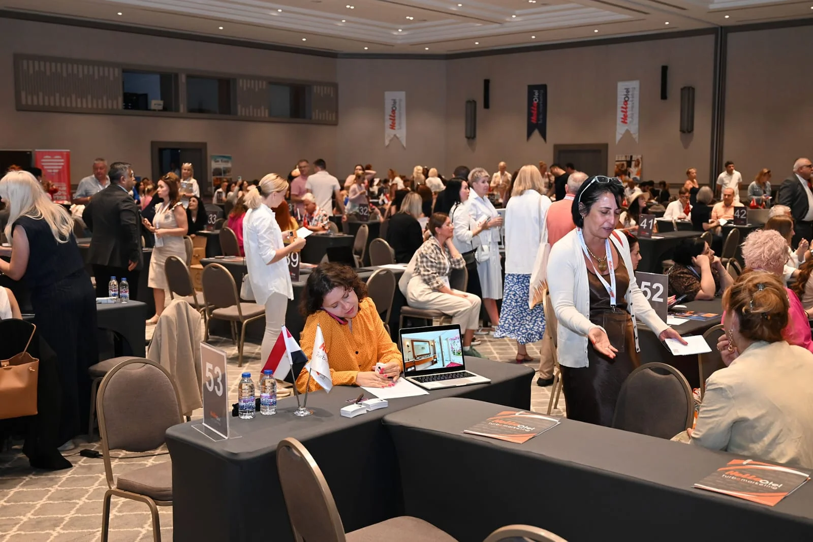 450 acente Kemer"de otellerle buluştu