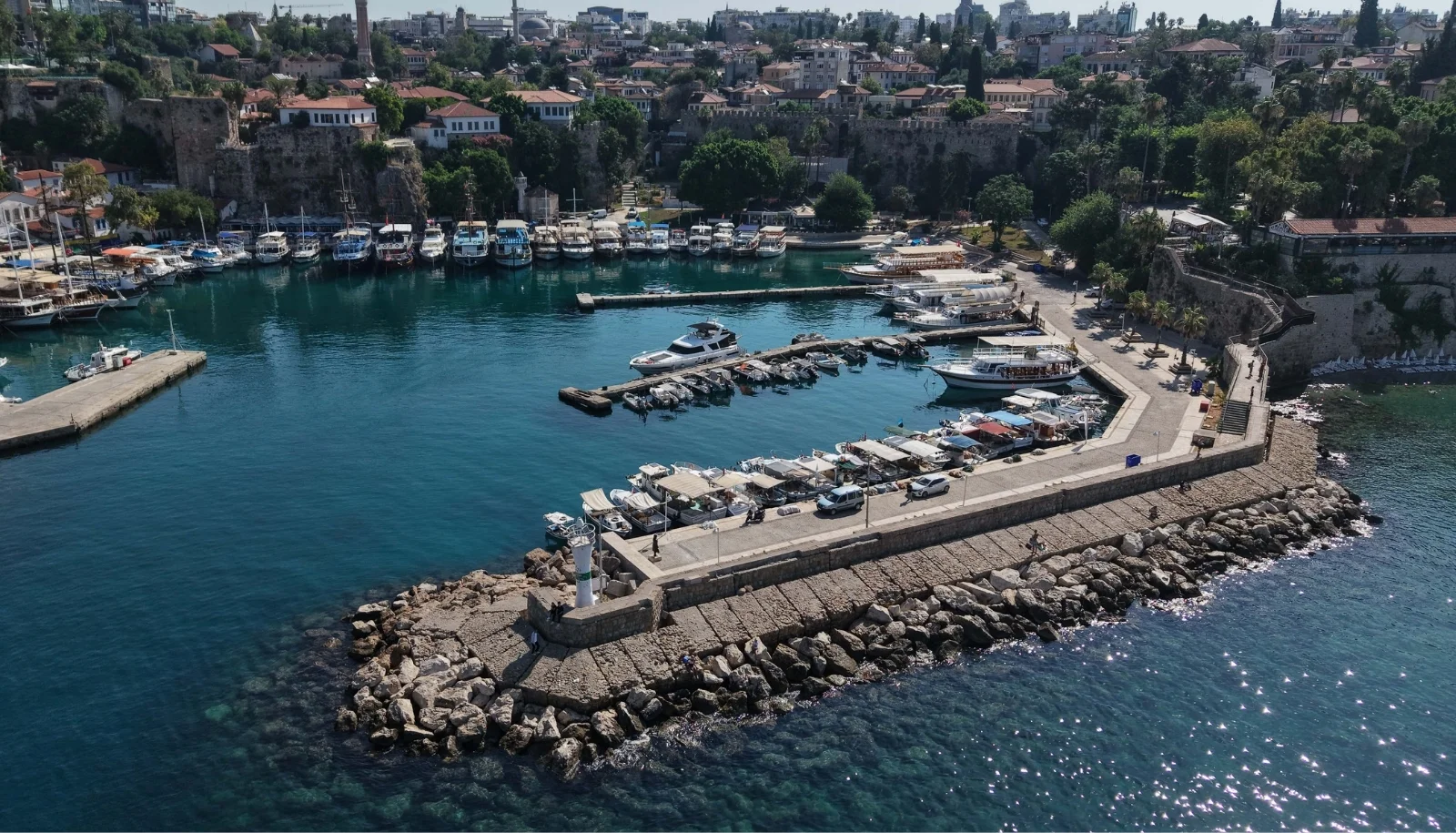 Antalya Kaleiçi'nde kruvaziyer liman için ilk adım atıldı