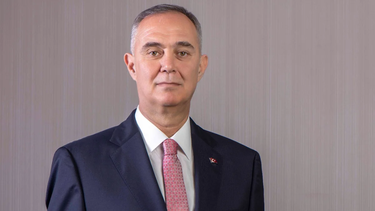 Sururi Çorabatır: “Havalimanları, birkaç şehrin değil bütün ülkenin sorunu haline geldi”