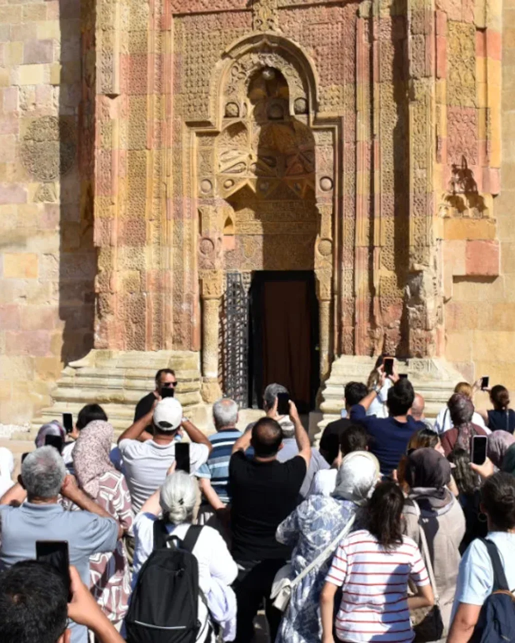 Gölge Turizmi için yerli ve yabancı turistler akın ediyor