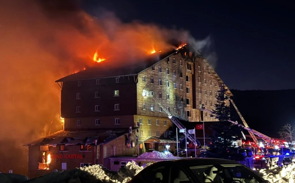 Otel sahibi ve müdürü tutuklandı