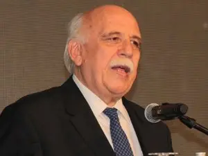 Turizm Bakanı Avcı “Türk turizmi, Rusya, İngiltere, Almanya ve deniz-kum-güneş’e hapsedildi”