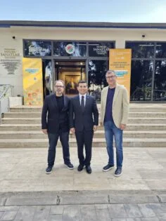 Turizm Yazarı Halil Öncü’nün Basında 10 Kasım Sergisi, Modern Sanatlar Galerisi’nde