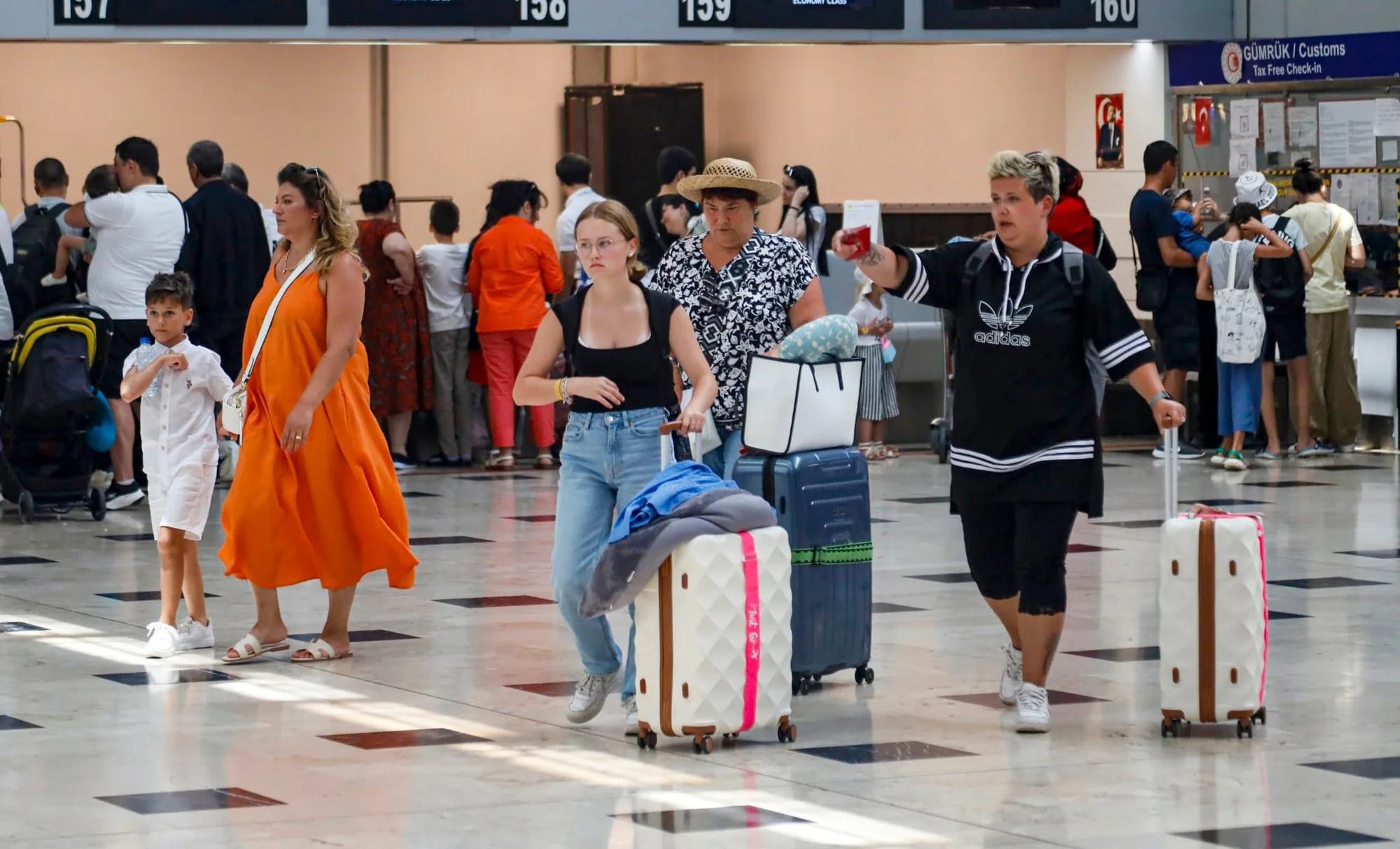 Türkiye, 5 ayda 40 milyon turist ağırlayacak