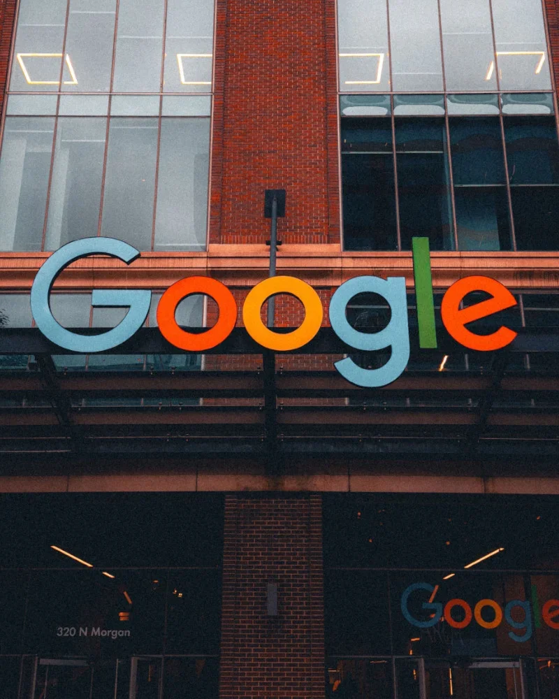 AB’den bazı otellere ayrıcalık tanıyan Google'a 890 milyon Euro ceza