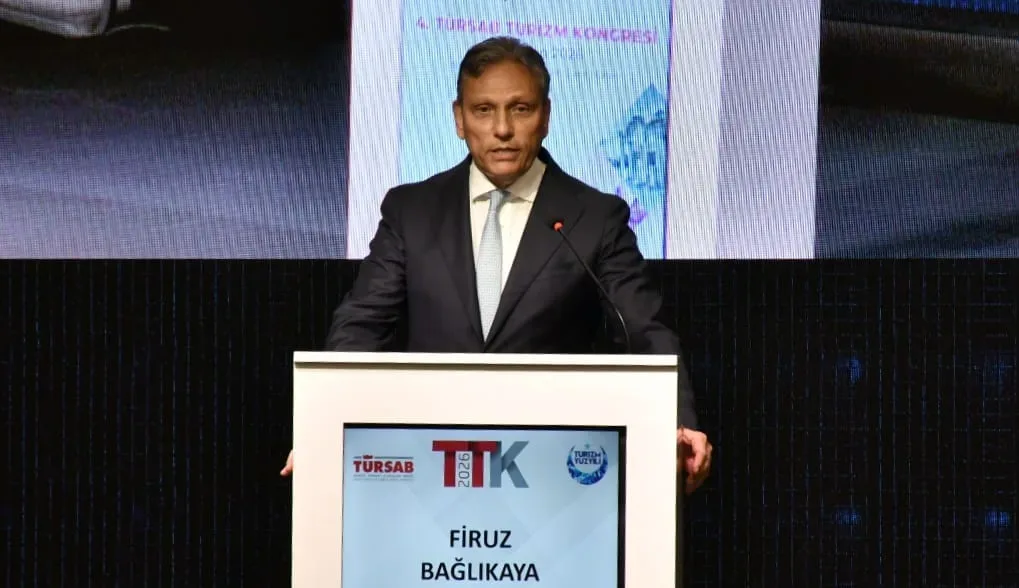 "Kimin kaç savaş uçağı var" yerine "Kaç charter uçağı gelecek" dediğimiz günlerin bir an önce gelmesini diliyoruz!
