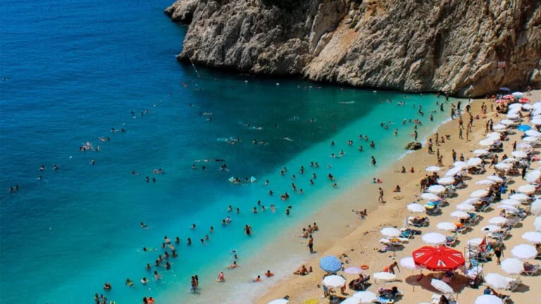 İngiltere pazarının favori kış destinasyonu Antalya oldu