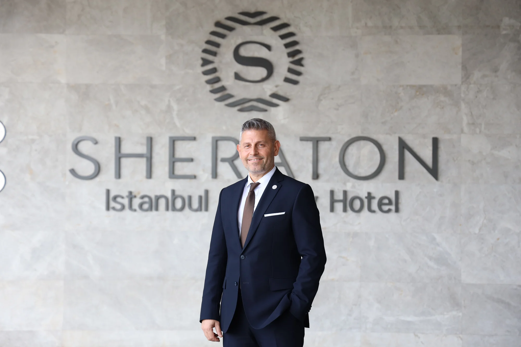 Sheraton İstanbul Ataköy Hotel'in yeni Yiyecek ve İçecek Direktörü Erdem Ergin oldu