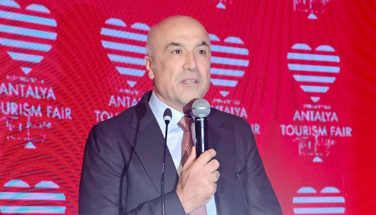 Fettah Tamince, "Yeni otele değil yeni bir vizyona ve hikayeye ihtiyacımız var"