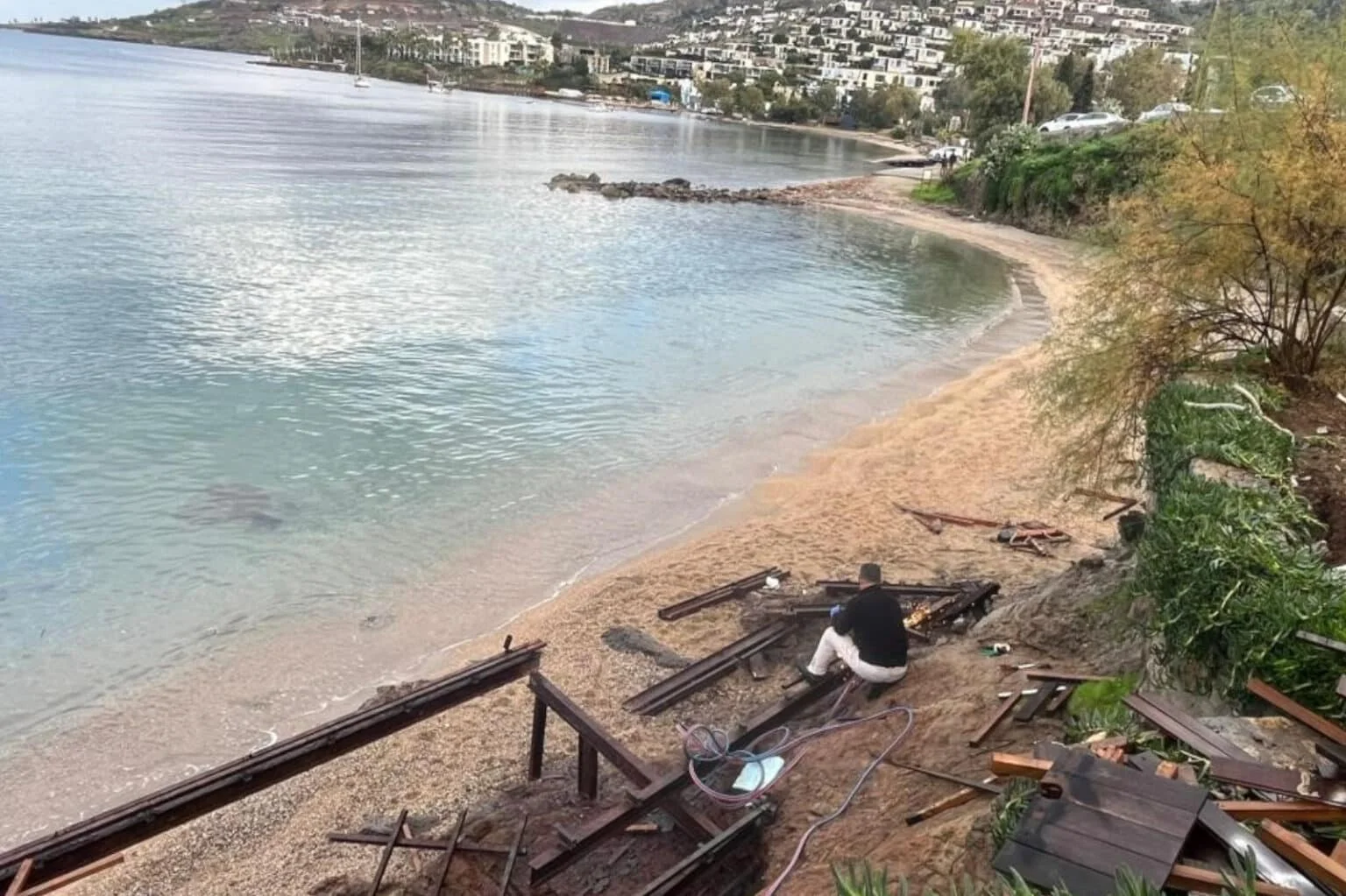 Turizm Bakanlığı, Bodrum’da işgal edilen sahili halk plajı yapacak