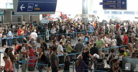 Emniyet, sigara tiryakisi Türk turistleri uyardı