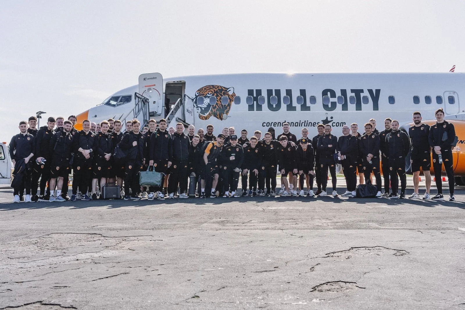 Hull City, Corendon uçağıyla Antalya’da