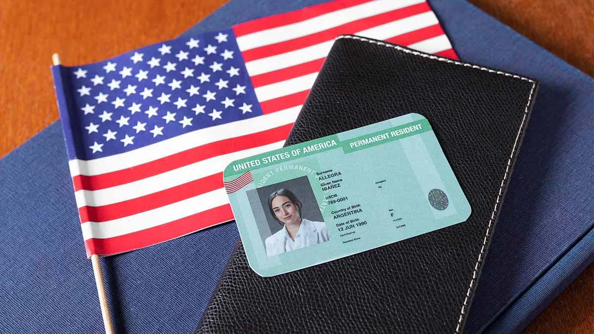 Green Card başvuruları süresiz olarak askıya alındı