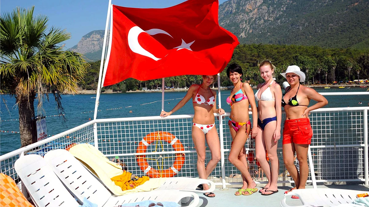 Antalya’ya Temmuz ayında en çok Rus turist geldi