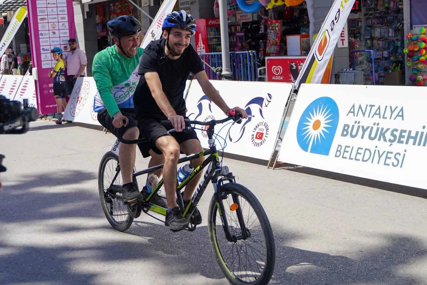 AKRA Gran Fondo engel tanımıyor!