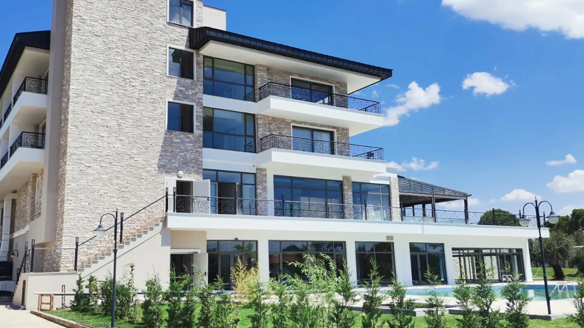 Kazdağları’ndaki yeni Dedeman oteli için imzalar atıldı