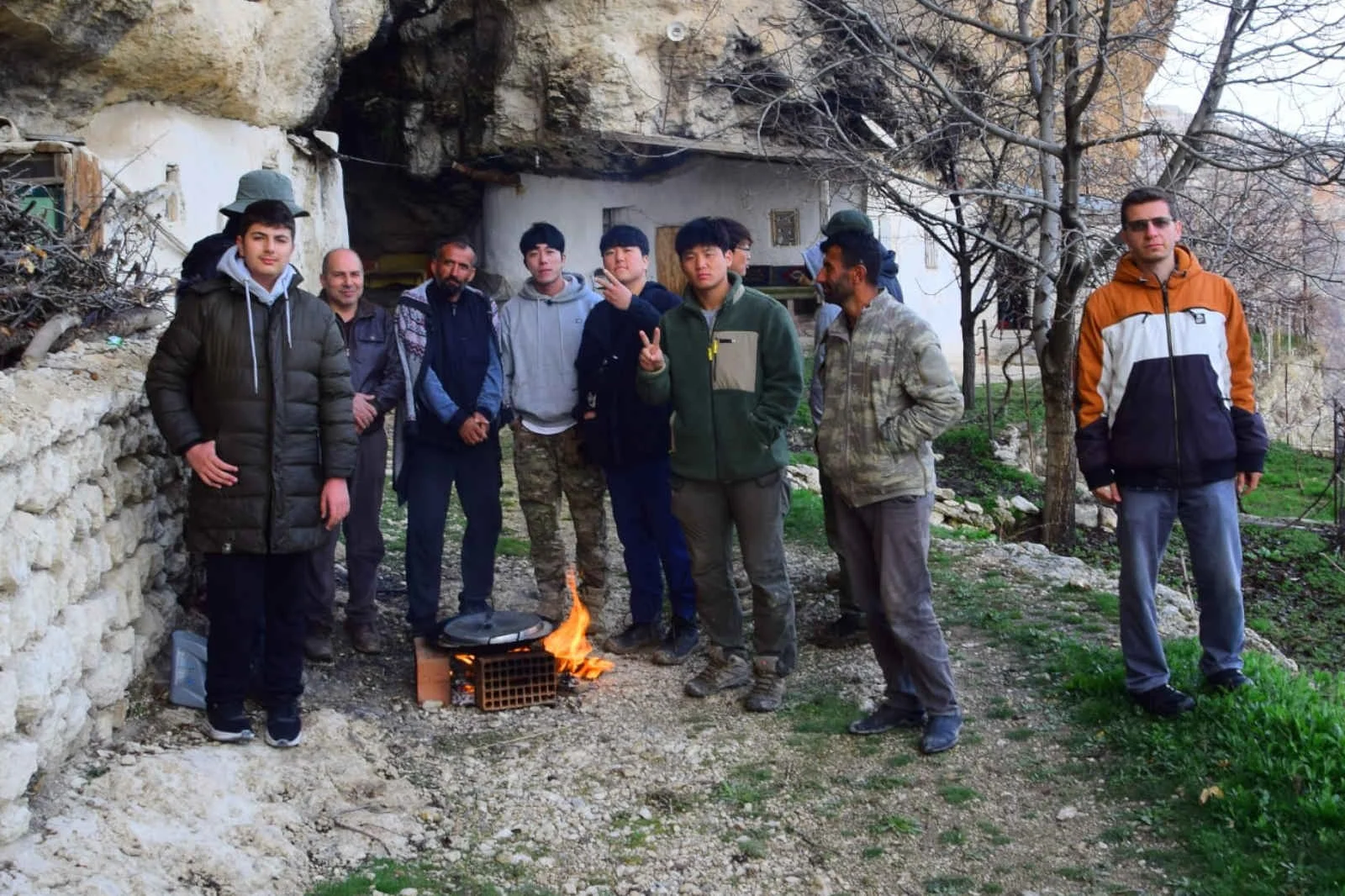 Malatya’da mağarada yaşayan turist rehberi, dünya ekranlarında