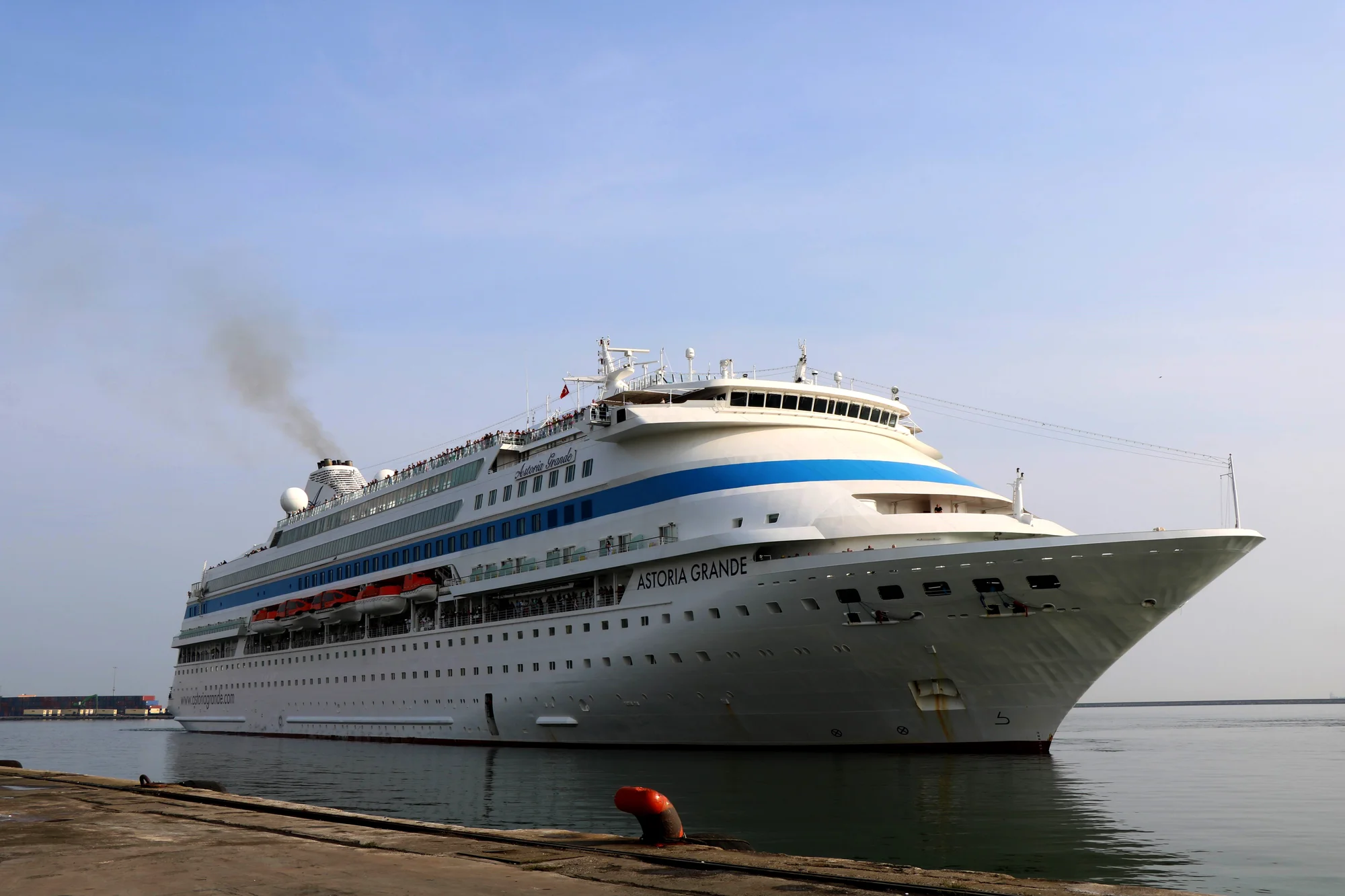 Yıllar sonra Samsun’a turist getiren kurvaziyere coşkulu karşılama
