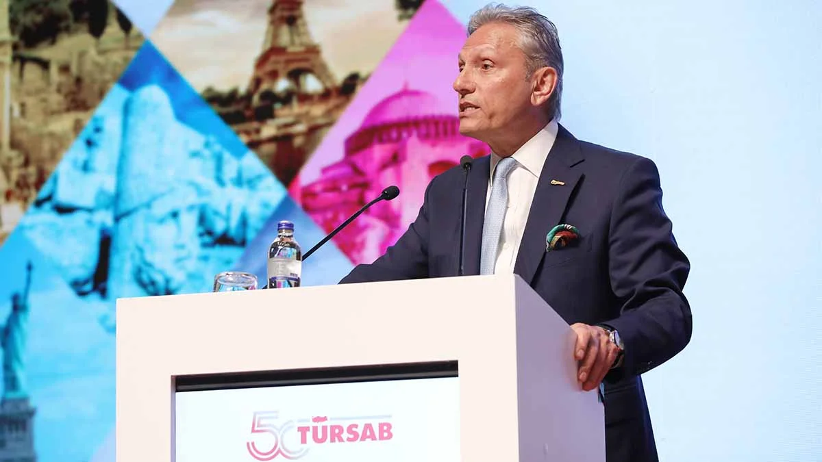Turizmcileri mutlu etme görevi devletin, turizm çalışanlarını mutlu etme görevi de sektöründür