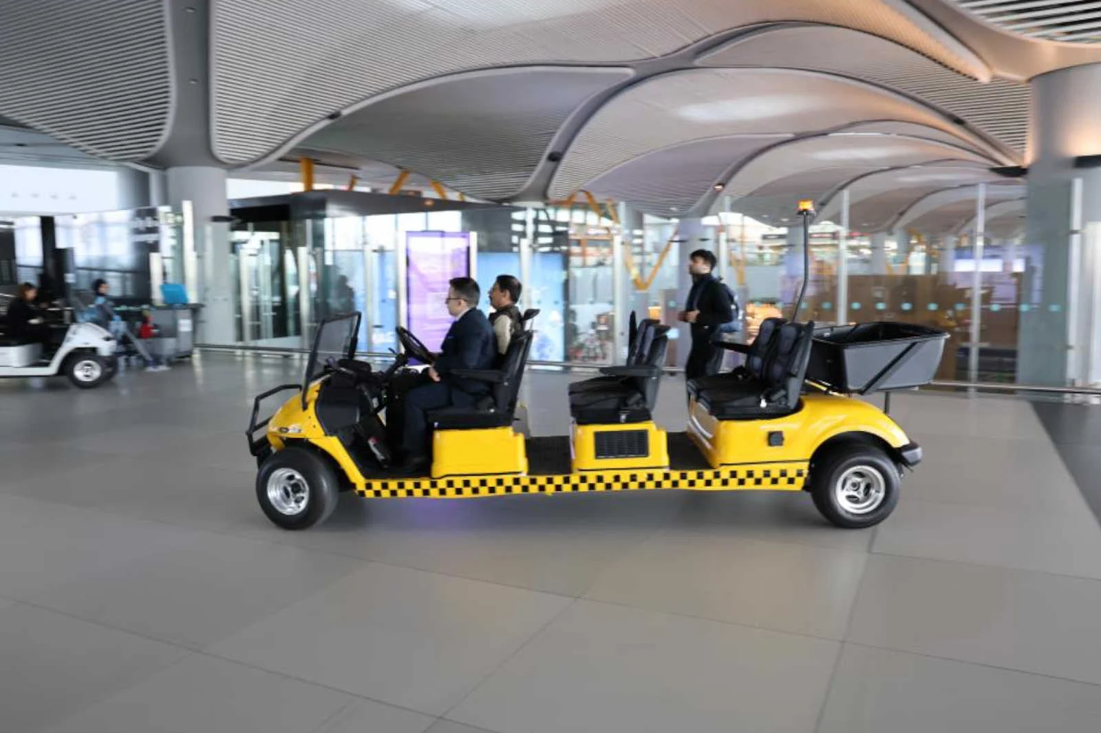 İstanbul Havalimanı'nda terminal içinde taksi hizmeti başladı: 18 Euro