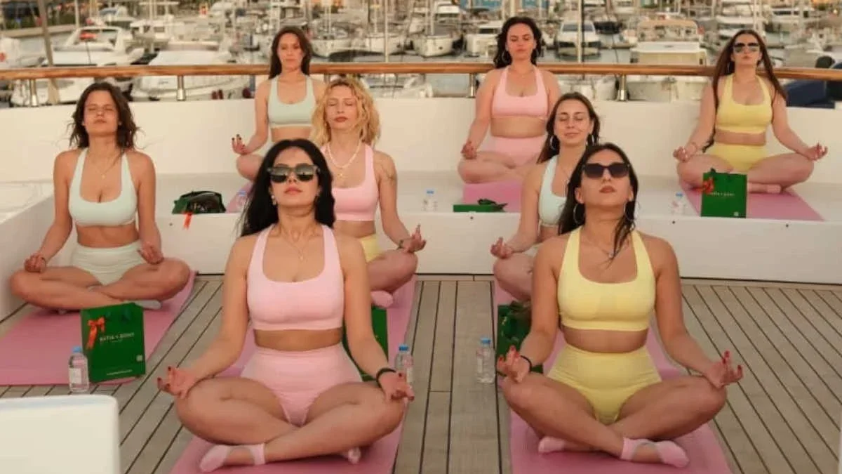 Çeşme Marina’da Yacht Yoga Experience