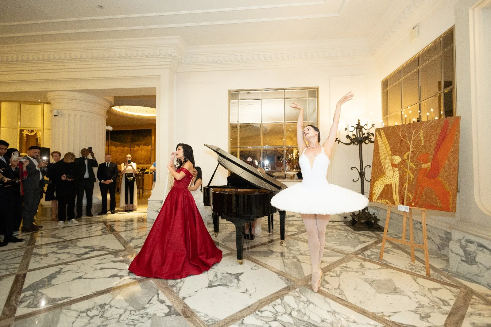 Dreams of Spring sanat gösterisi Mayıs sonuna kadar Al Habtoor Palace Dubai'de