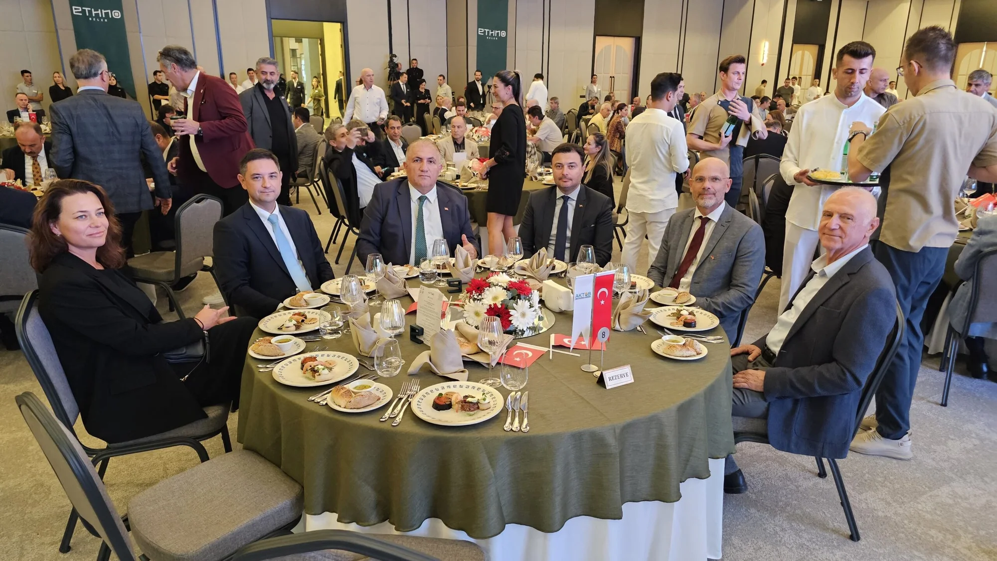 Kaan Kavaloğlu, “Atatürk ve silah arkadaşları sayesinde turizm yapıyoruz”