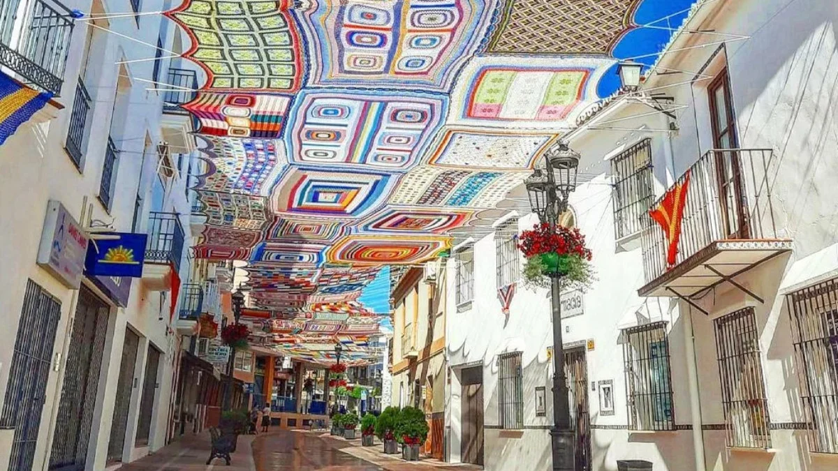 Nineler, bir kasabayı turizm merkezine dönüştürdü