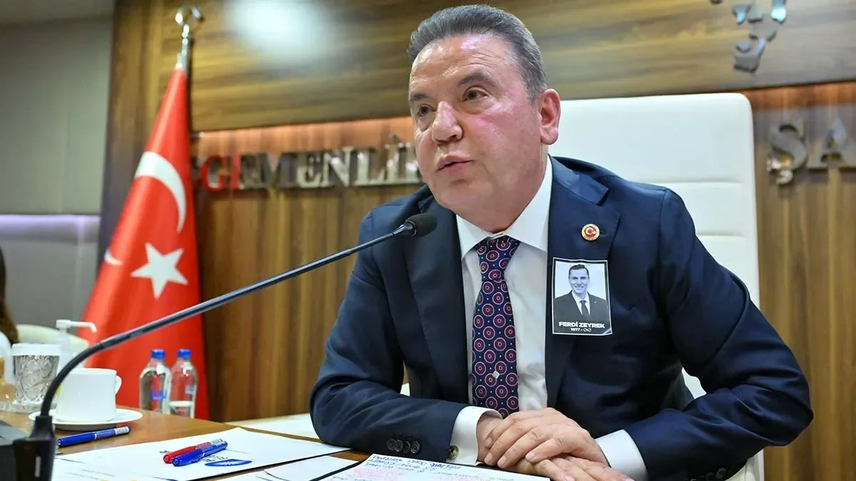 Muhittin Böcek, Türkiye'nin en başarılı 2. belediye başkanı seçildi