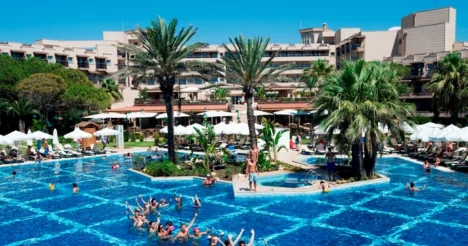 Dünya devinden Crystal Hotels’e “muhteşem” ödüller