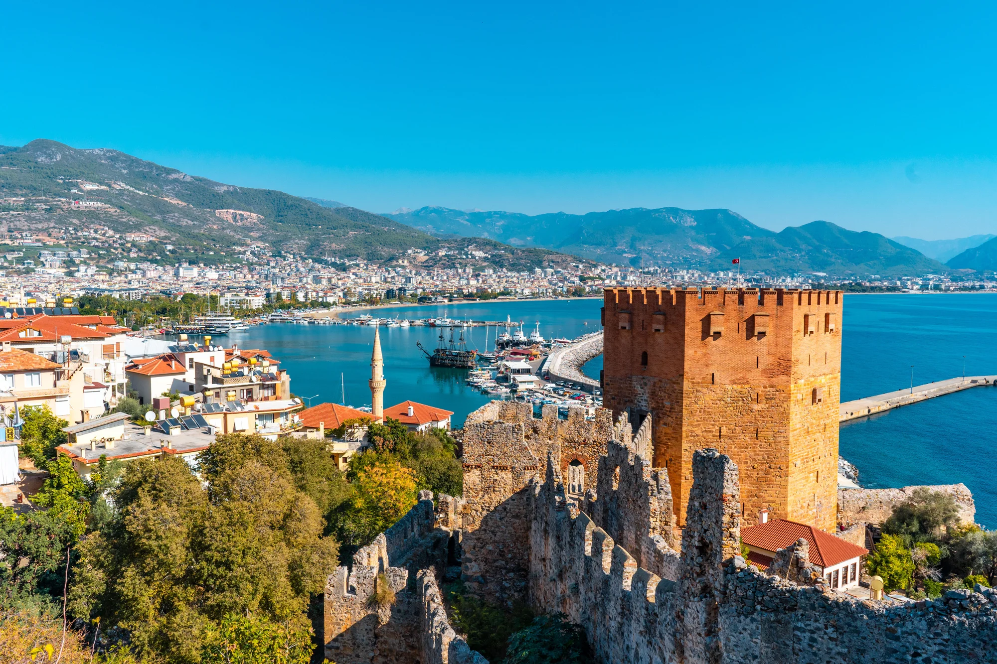 ABD'li turistler kruvaziyerle Alanya’ya geldi