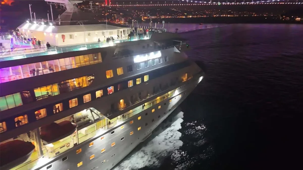 Rus turistleri taşıyan kruvaziyerin İstanbul'a yanaşmasına izin verilmedi