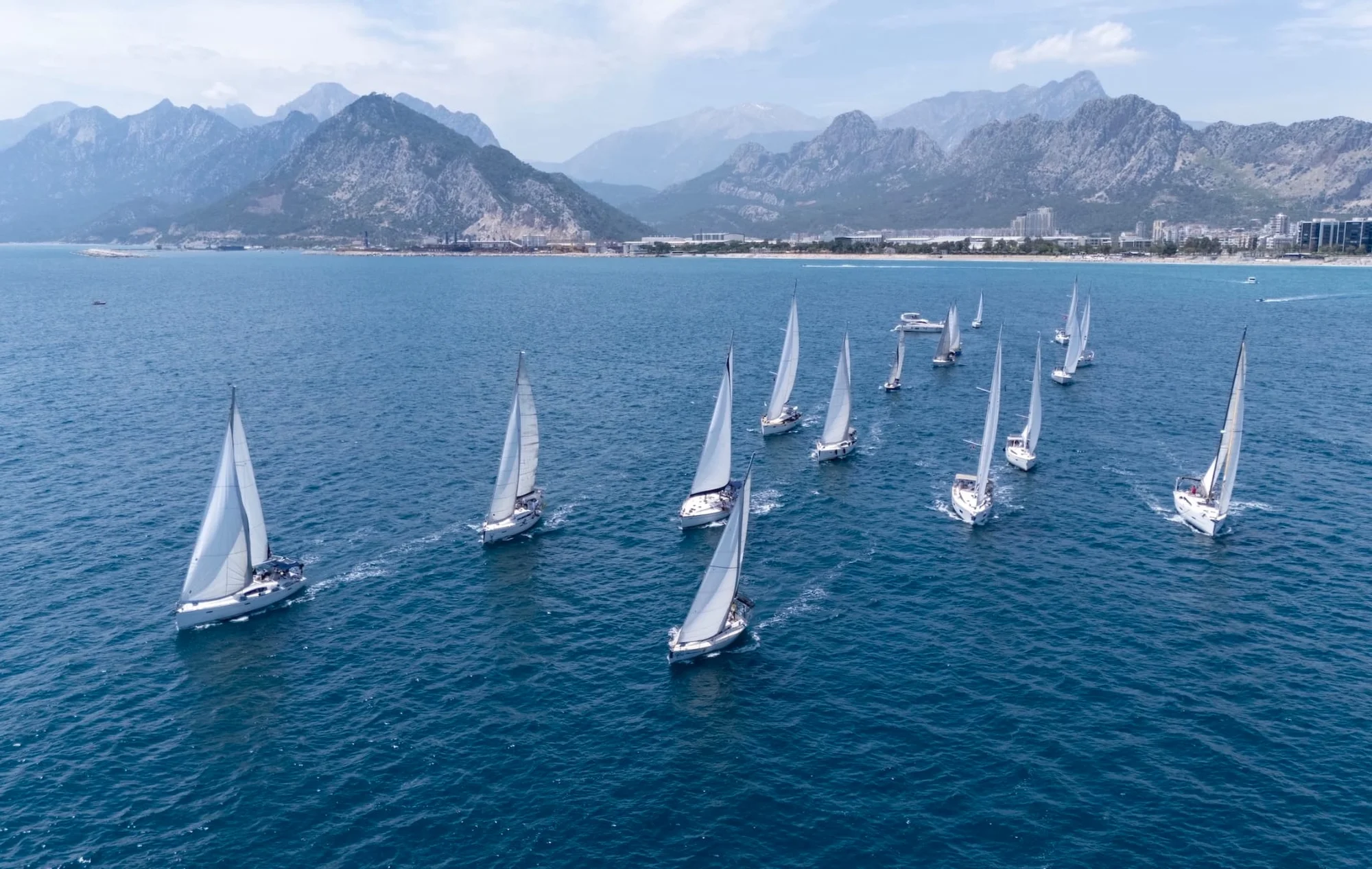 Antalya Körfezi'nde Coral Cup heyecanı