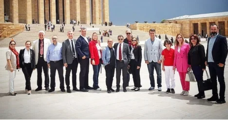 Antalyalı turizmciler Anıtkabir’de