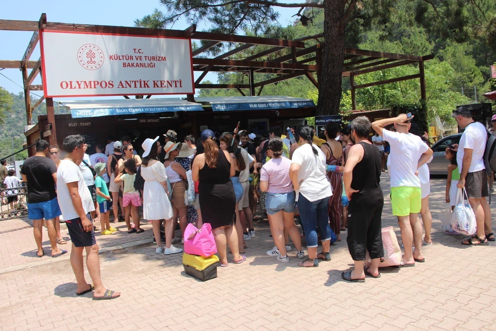 Antalya, kültür turizmi ile de dikkat çekiyor