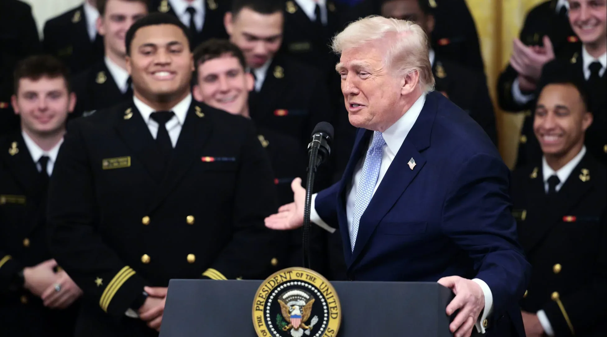 Trump: "İran'a beş gün süre veriyoruz. Herkes için iyi bir anlaşma ortaya çıkabilir" 