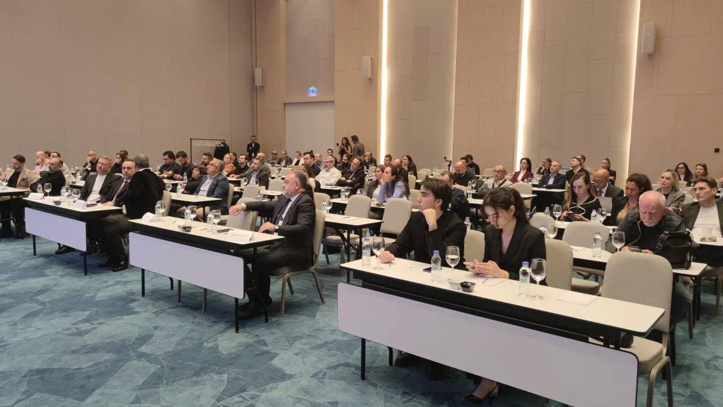 Yapay zeka tabanlı gelir yönetimi sistemlerinin otelcilik sektörüne etkileri