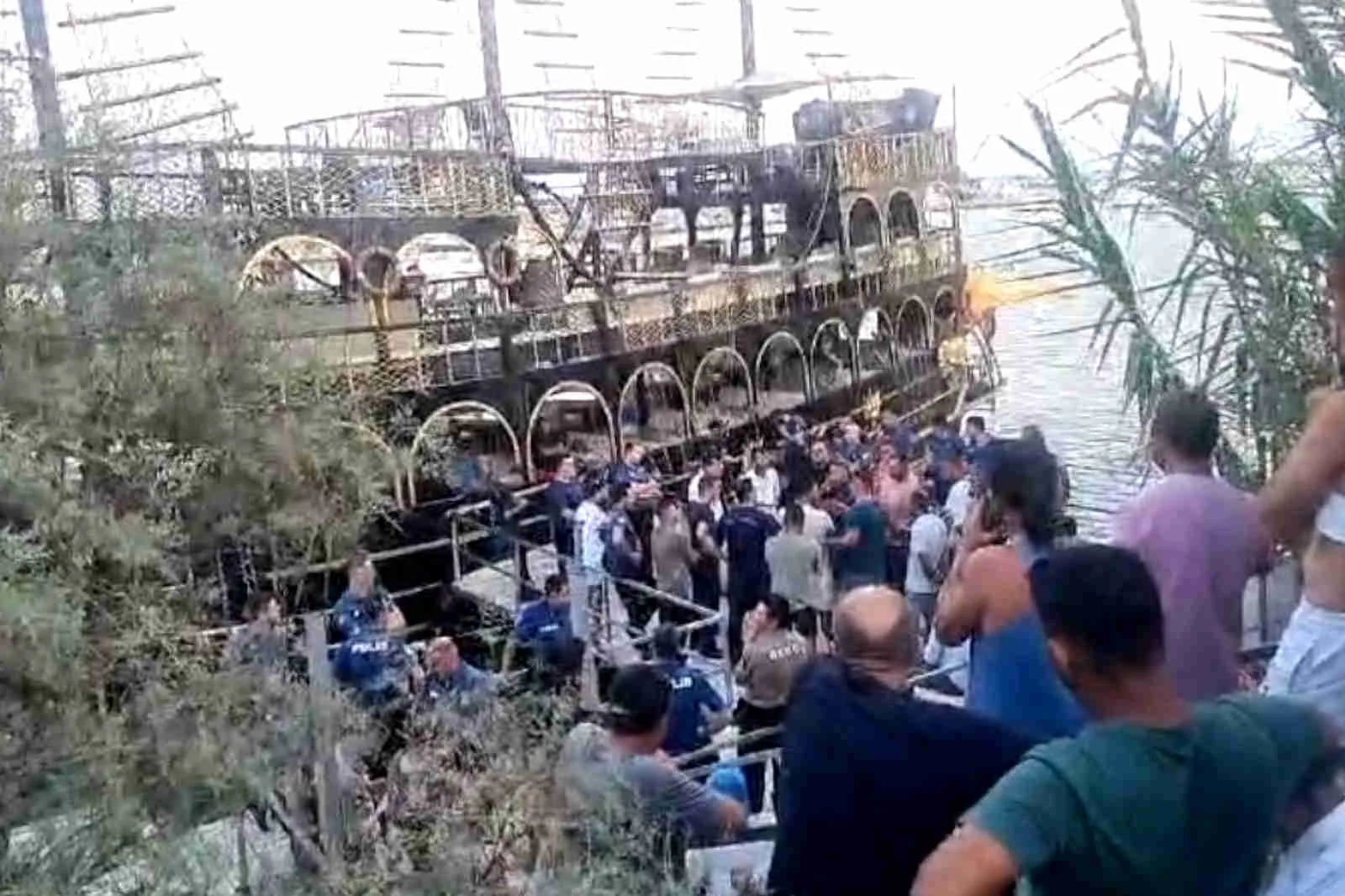 Antalya'da tur teknesi gerginliği