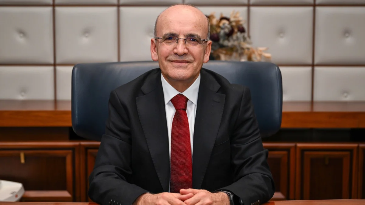 Mehmet Şimşek, “Jeopolitik gerilimlerin etkisini azaltmak için turizm sektörünü destekliyoruz”