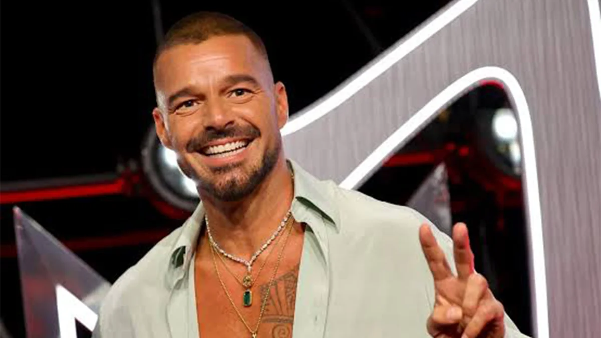 Ricky Martin, 15 yıl aradan sonra İstanbul’da: "3 gün daha kalacak, Türk hamamına gidecek"