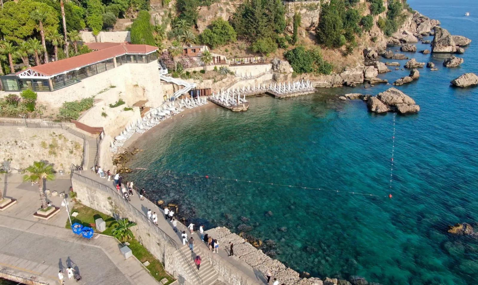 Antalya Valiliği'nden Mermerli Plajı açıklaması: "Yıllık 15 milyon TL gelir sağlandı, plaj halka açık olacak"