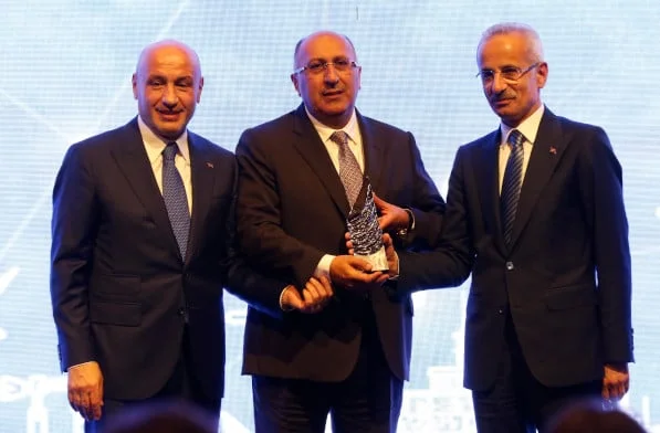 Odeon Tours, hizmet ihracatında 7. seyahat acenteliği kategorisinde lider