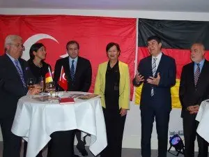 Alman turizmcilere önemli mesaj: “Antalya huzur şehridir”