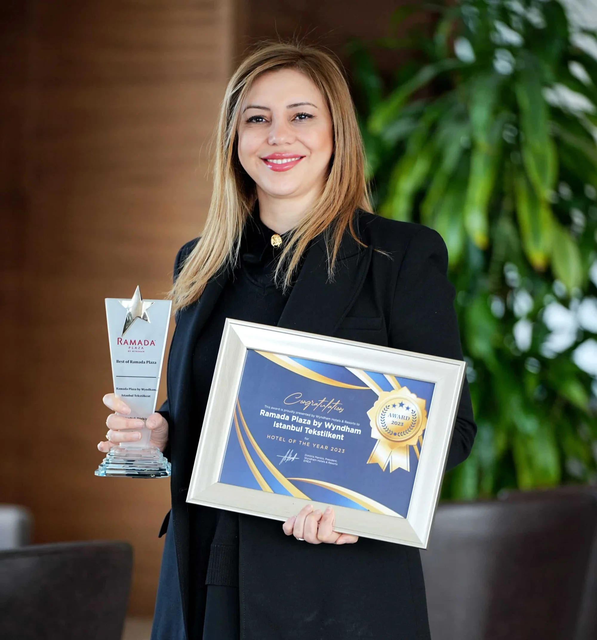 Ramada Plaza By Wyndham İstanbul Tekstilkent’e Hotel Of The Year 2023 ödülü