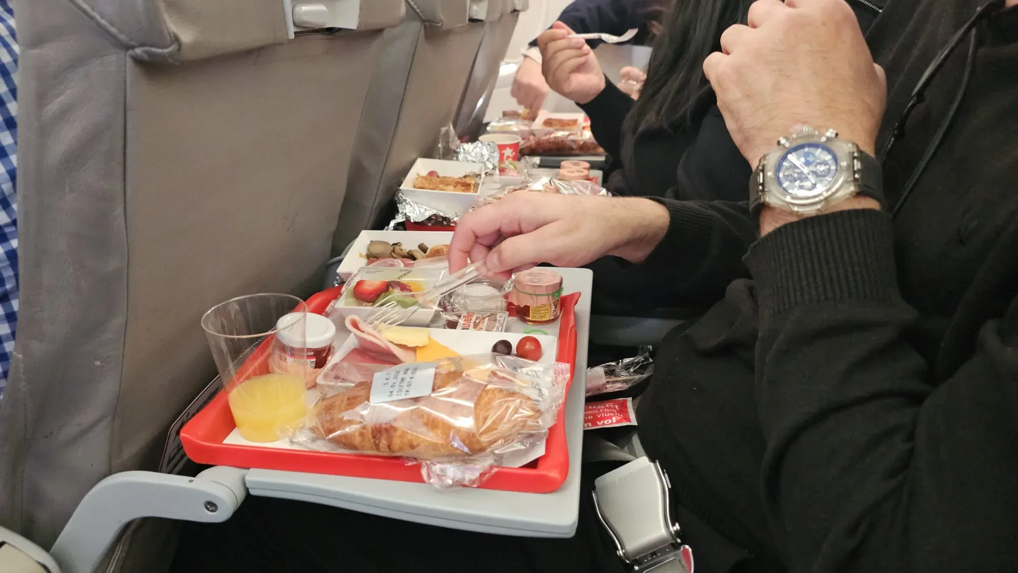 Corendon Airlines'tan 36 bin feet'te turizmcilere muhteşem kahvaltı