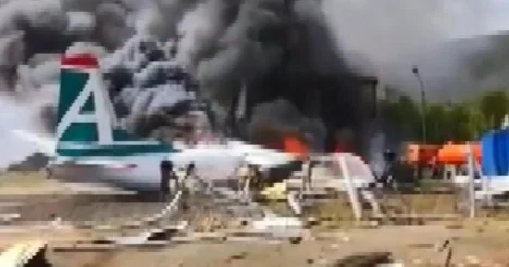 Rusya’da uçak sert iniş sonrası alev aldı: 2 ölü, 7 yaralı