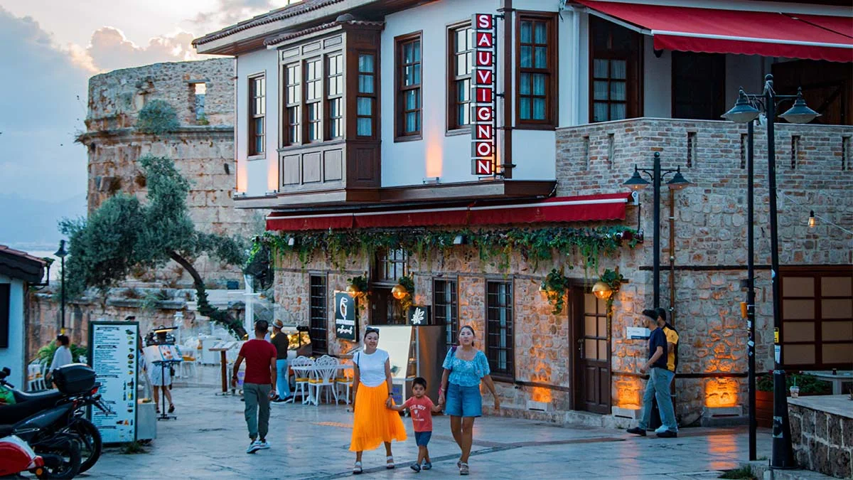 Ünlü turizm merkezinde kurallara uymayanlara sert tedbirler uygulanacak