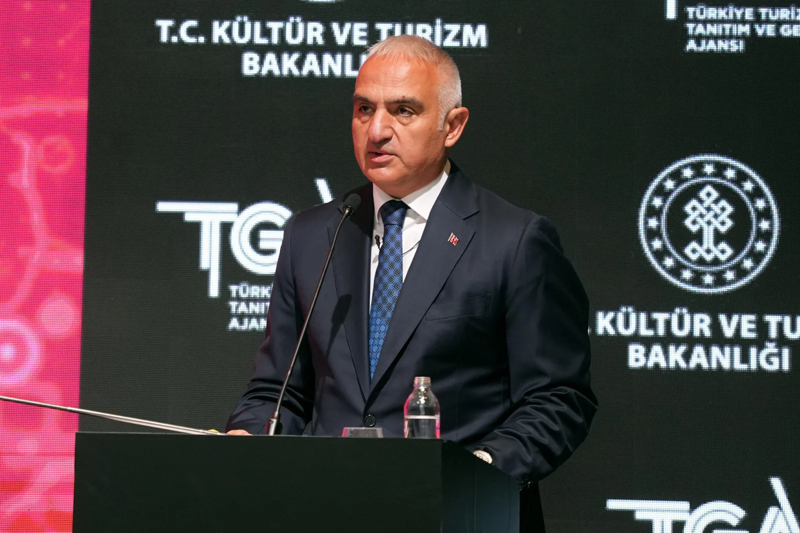 Bakan Ersoy açıkladı: “Kişi başı gecelik harcamada rekor kırdık”