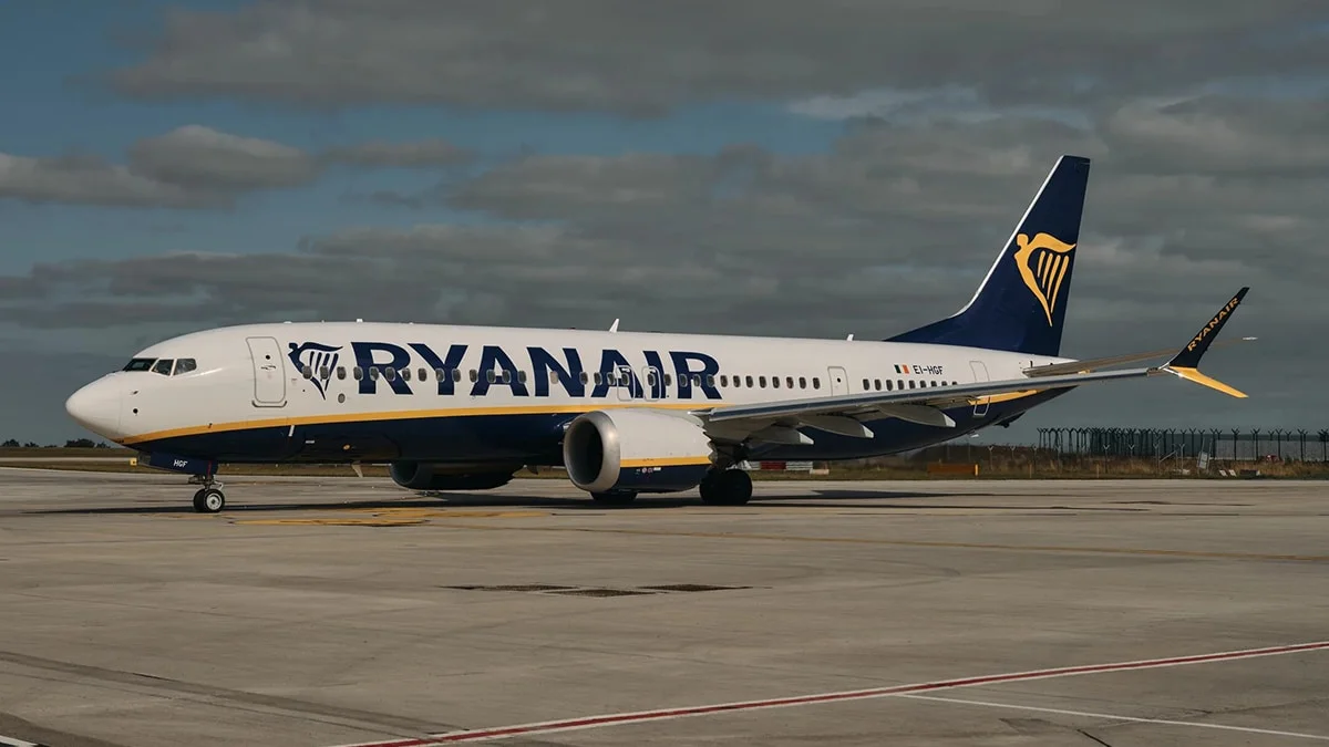 Ryanair, artan vergiler nedeni ile Portekiz uçuşlarını azaltıyor